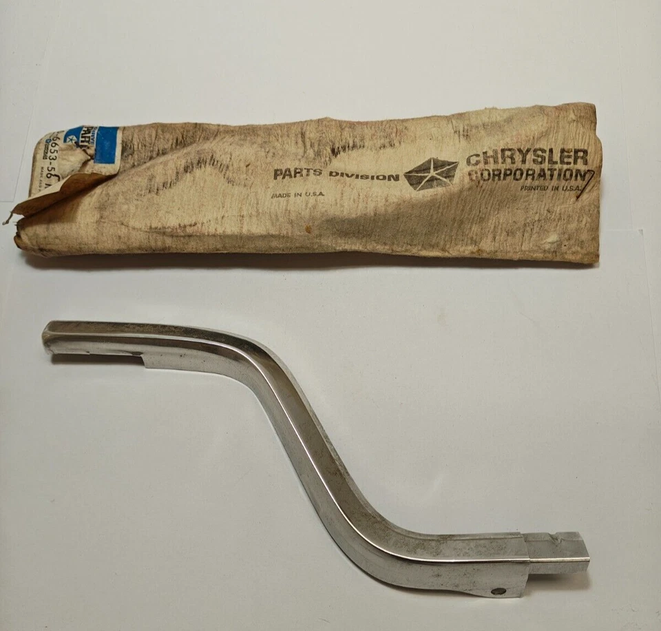 Plymouth Fury I II III 1965-1966 capó exterior derecho moldura cromada 2524204 nuevo de stock Foto 3 de 4