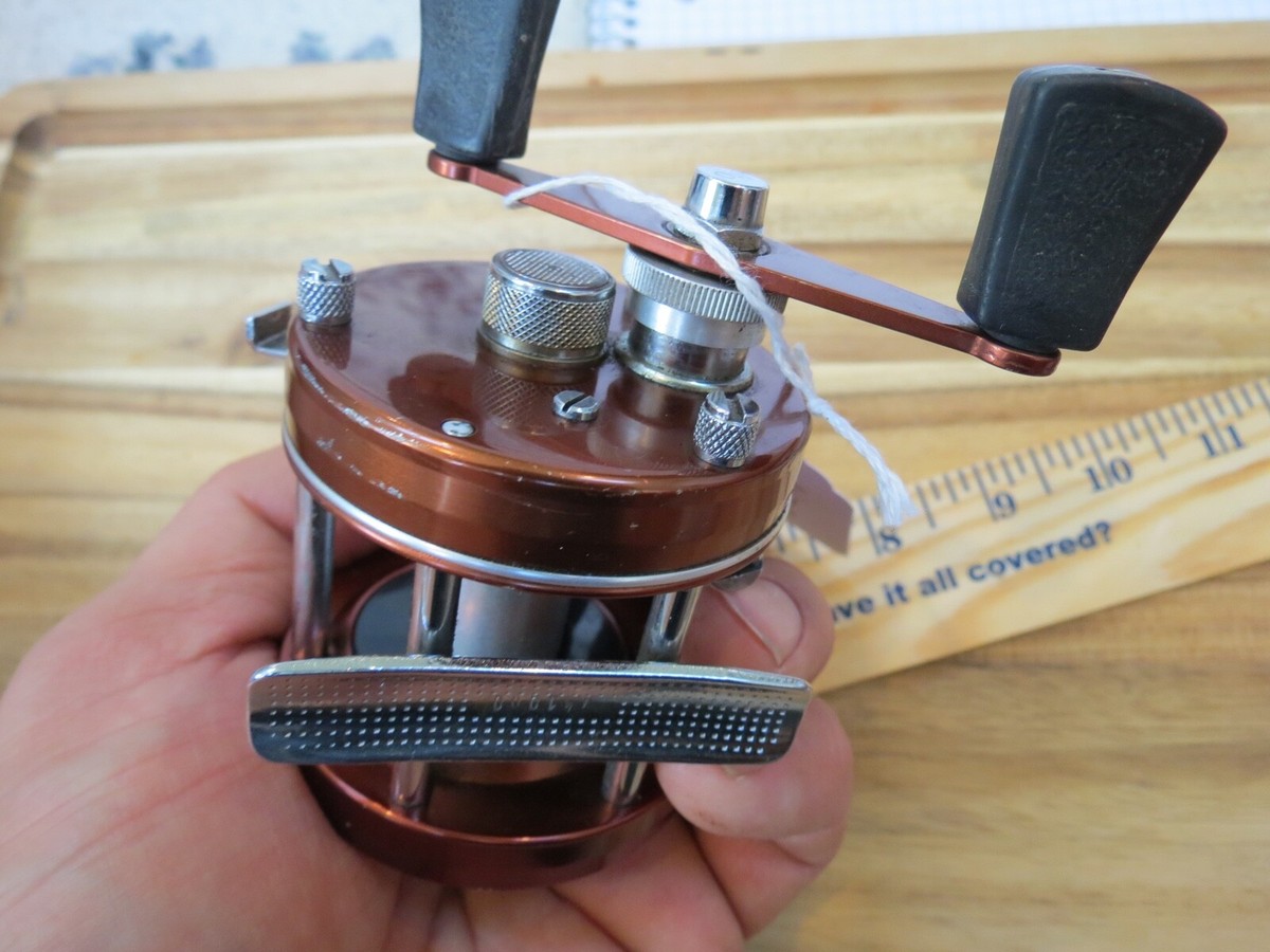 Ambassadeur 4000D fishing reel rare color (lot#18729) | eBay