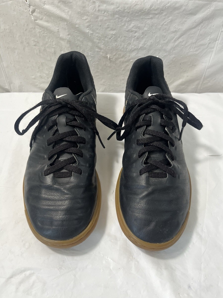 Nike Tiempo X Indoor Soccer Shoes Black/Gold Boys Size 6 Y 897735