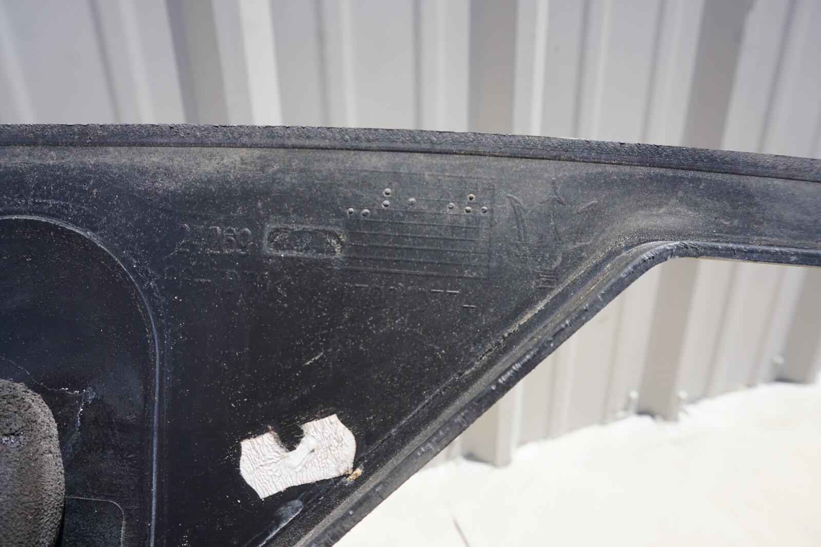 14-20 Maserati Ghibli M157 Front Bumper Upper Support Trim Panel 670010774 OEM
