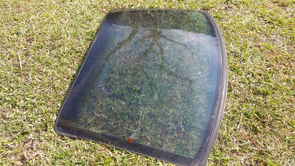 Ford Mustang 1994-1998 cupé trasero OEM ventana de vidrio con descongelación 94-98 Foto 2 de 4