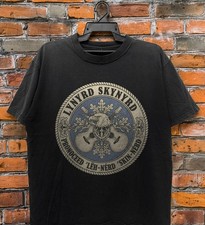 Lynyrd Skynyrd Pronounced Leh-Nerd Skin-Nerd Eagle Guitar Badge T-Shirt