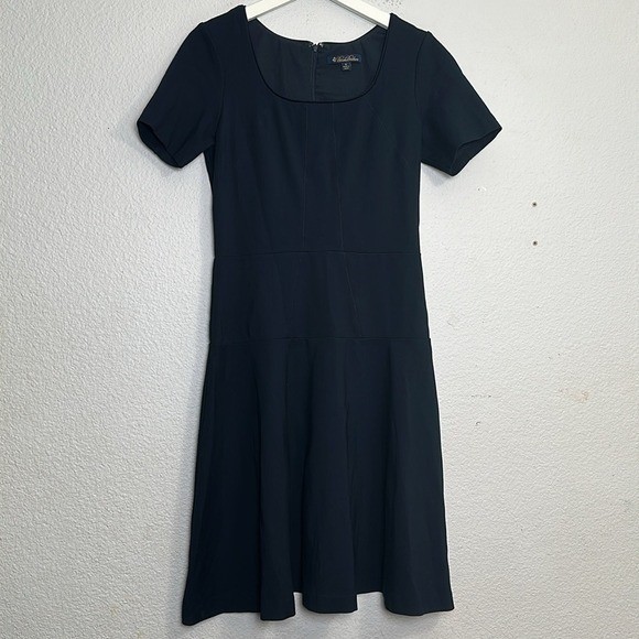 Brooks Brothers Navy Blue Women's Dress Size 6 Fit and Flare Office Work Career