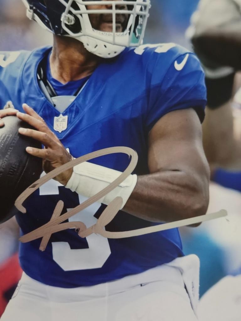 RUSSELL WILSON HAND SIGNED AUTOGRAPHED 8X10 PHOTO NFL QB NY GIANTS