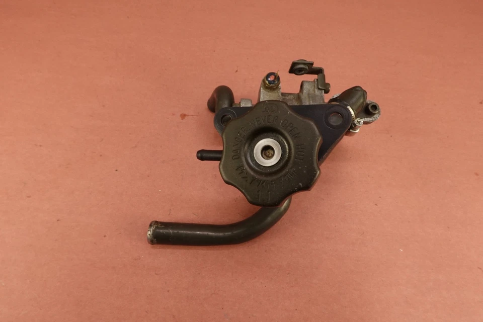 Carcasa termostato 99-13 YAMAHA XVZ 1300 TF XVZ1300 VENTURE ROYAL STAR Foto 2 de 4