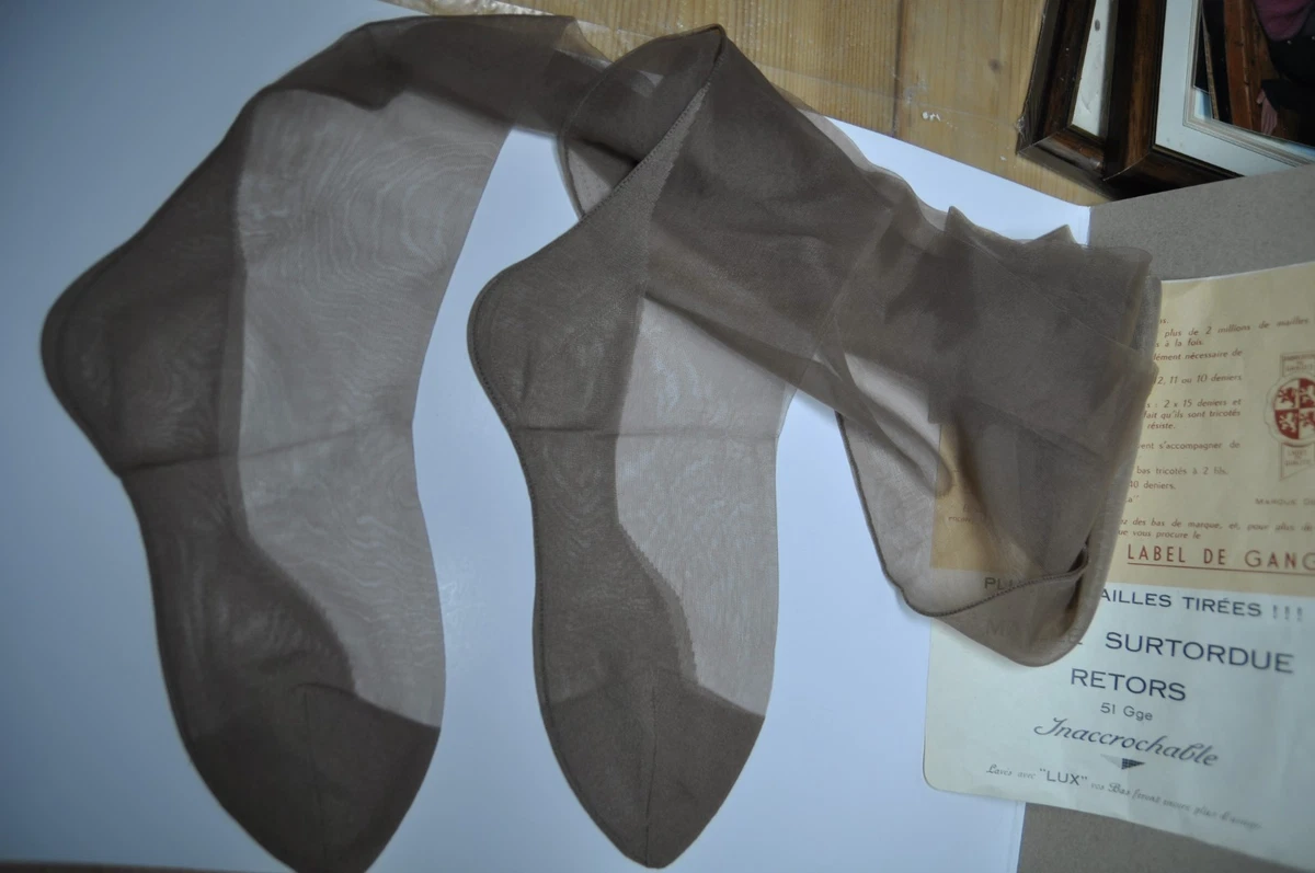 Bas nylon INDEMAILLABLES coloris Soleil. 2 tailles. Stockings East