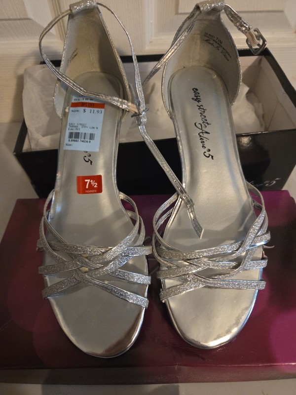 EASY STREET ALIVE AT 5 Womens Silver Heel Tarrah Round Toe Wedge Sandals 7.5