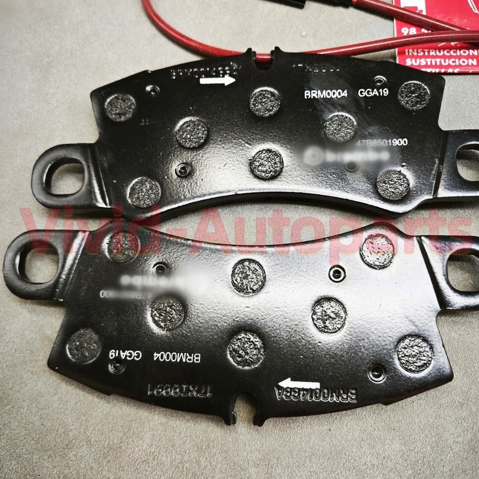 NUOVO set pastiglie freno posteriori con sensori per Ferrari 488, F8, F12 e 812 70003759 foto 4