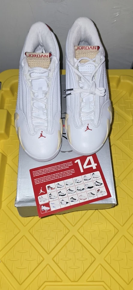 Talla 9W/7.5M Jordan 14 Retro Lino, Nuevo OG Todo, Incluye Tarjeta Jordan Foto 3 de 4