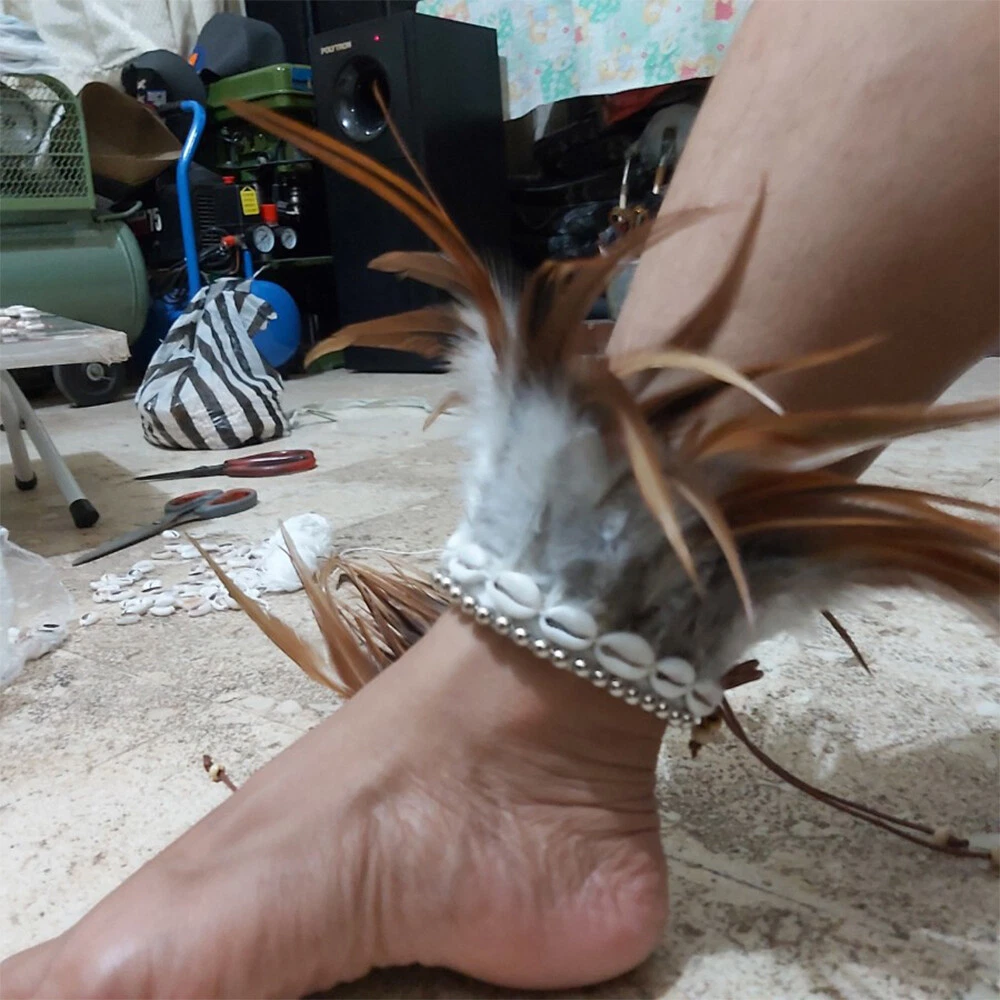 Feather ankle hotsell bracelet