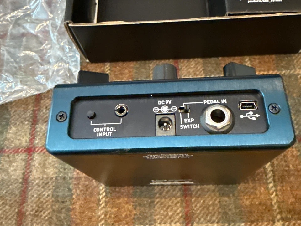 Flawless Source Audio Collider Stereo Delay & Reverb Pedal SA263 - Image 3 of 4