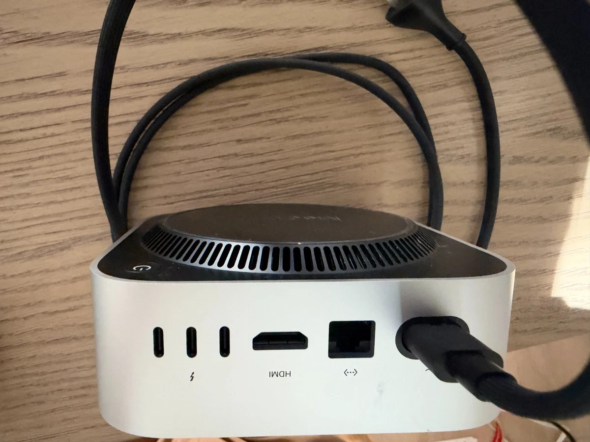 25+ Apple Mac mini 16GB 256GB Desktops & All-In-One Computers for