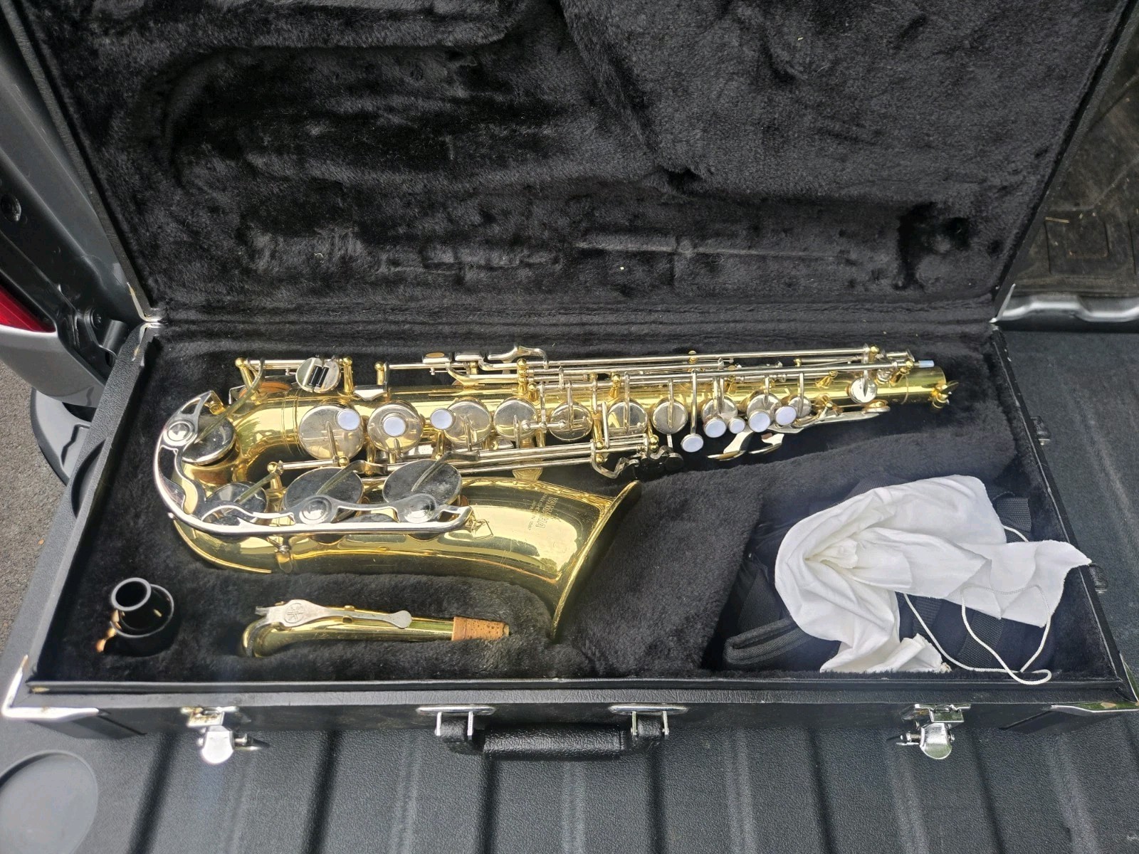 Yamaha Alto Saxophone Yas-23 w/ Hard Case Straps and Mouthpiece ect.