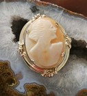 Vintage Hand Carved Shell Cameo Brooch Pin — photo 3