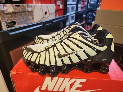 Size 8.5 - Nike Shox TL Vapor Green Black