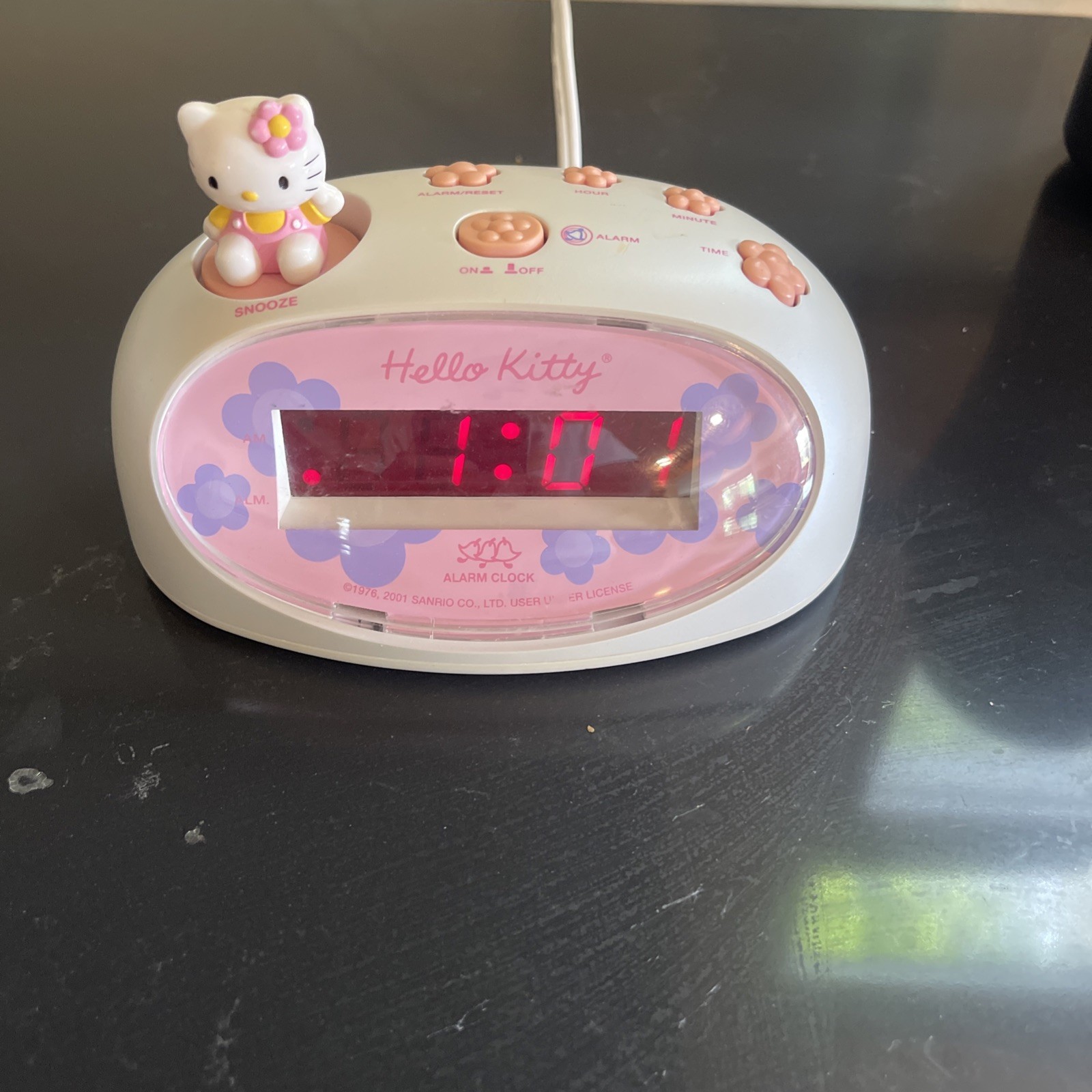 HELLO KITTY LED Digital Alarm Clock Pink Purple Sanrio Battery Plug In working photo HELLO KITTY LED Digital Alarm Clock Pink Purple Sanrio Battery Plug In working photo