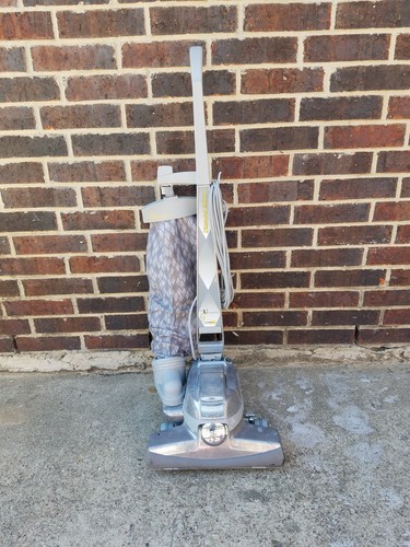 Diamond Edition Vacuum Cleaner Silver 
