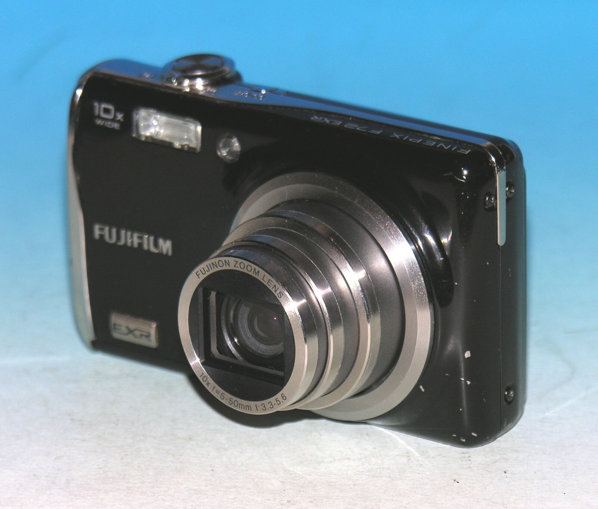 Reconditioned - Fujifilm FinePix F72EXR 10MP Digital Camera
