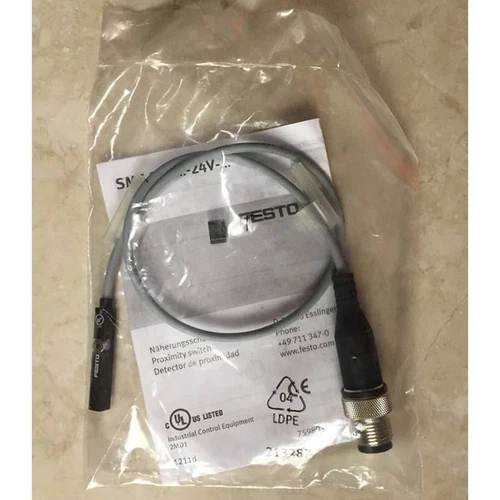 Festo SMT-8M-PS-24V-K-0,3-M12 543869 Proximity Switch New One Free Shipping - Picture 4 of 4