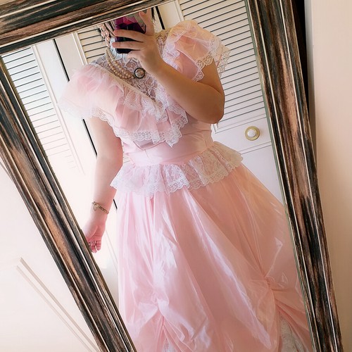 stuning vintage 80S GUNNE SAX pink lace 