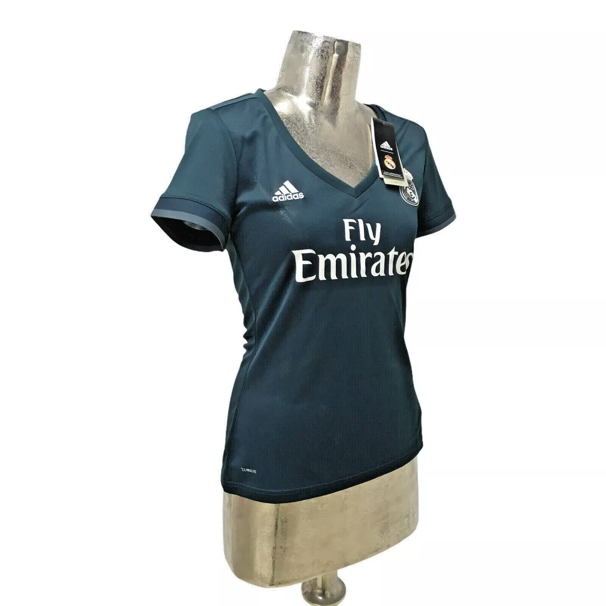Adidas 2018 sales dama
