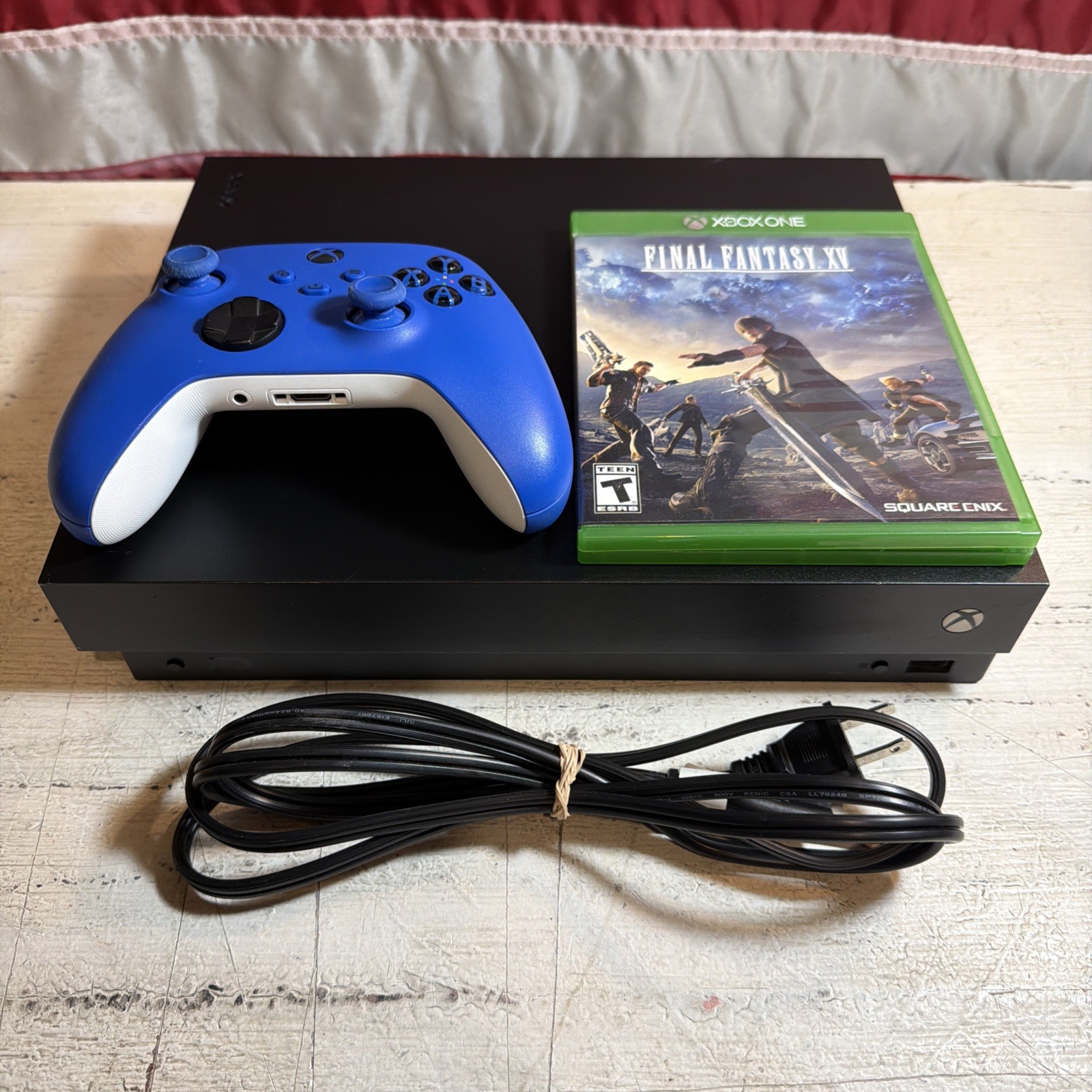 Xbox One X - 1 TB Black Console - Blue Controller - FF XV Game  - WORKING!