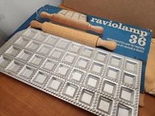 VTG 60s/70s Mini Ravioli 24 Mold Imperia Raviolamp Ravioli Pan Made in Italy 
