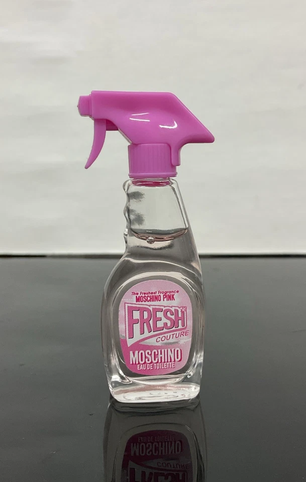 Moschino Pink Fresh Couture Eau De Toilette Mini Splash 0,17 fl oz, como en la foto. Foto 2 de 4