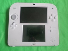 Console portatile Nintendo 2DS bianca e rossa schermo rotto ricambi riparazione