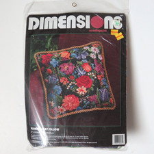 Dimensions 2431   Floral Heart Pillow / Needlepoint Pillow Kit 14x14