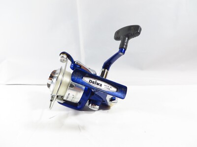 VINTAGE DAIWA SAMURAI 2500-3B SPINNING REEL W/FOLD-UP HANDLE, FREE