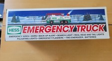 1996 HESS EMERGENCY TRUCK WITH -SOUNDS & LIGHTS NEW IN BOX