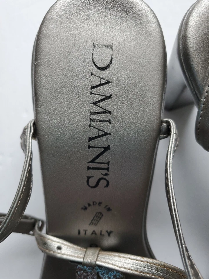 Zapato de tacón alto Damiani's para mujer talla 9 sandalia plateada punta abierta Foto 2 de 4