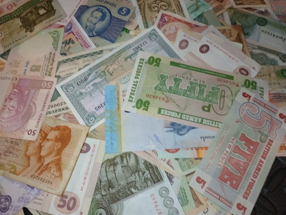 RANDOM BANKNOTES Foreign Currency Mixed World Paper Money (SEE ...