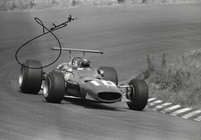 Jacky Ickx autograph signed 20x30 cm picture