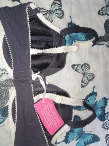 naturallyClose slate grey and cream bra 34B Great Condition - Picture 7 of 7
