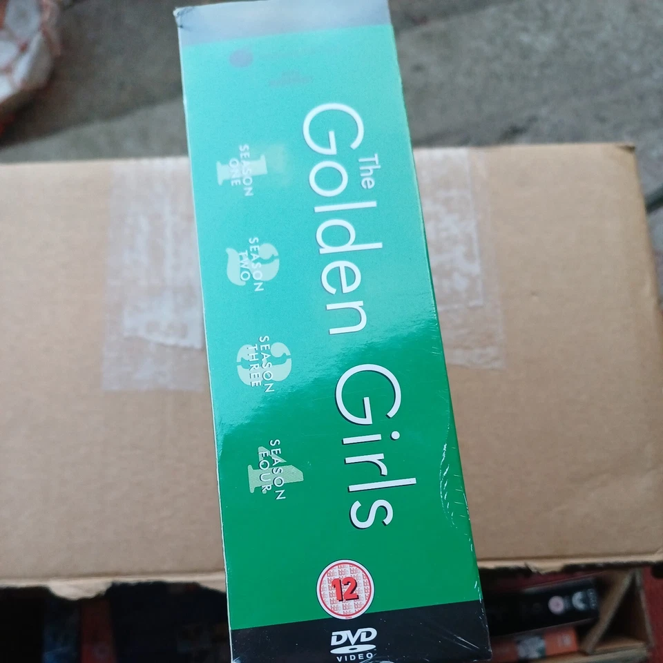 THE GOLDEN GIRLS ( DVD COMPLETE BOX SET SEASON 1-4 Brand-new) - Image 4 of 4