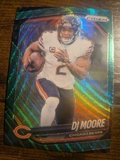 2025 Panini Prizm - DJ Moore #92 Green Wave Prizm Chicago Bears