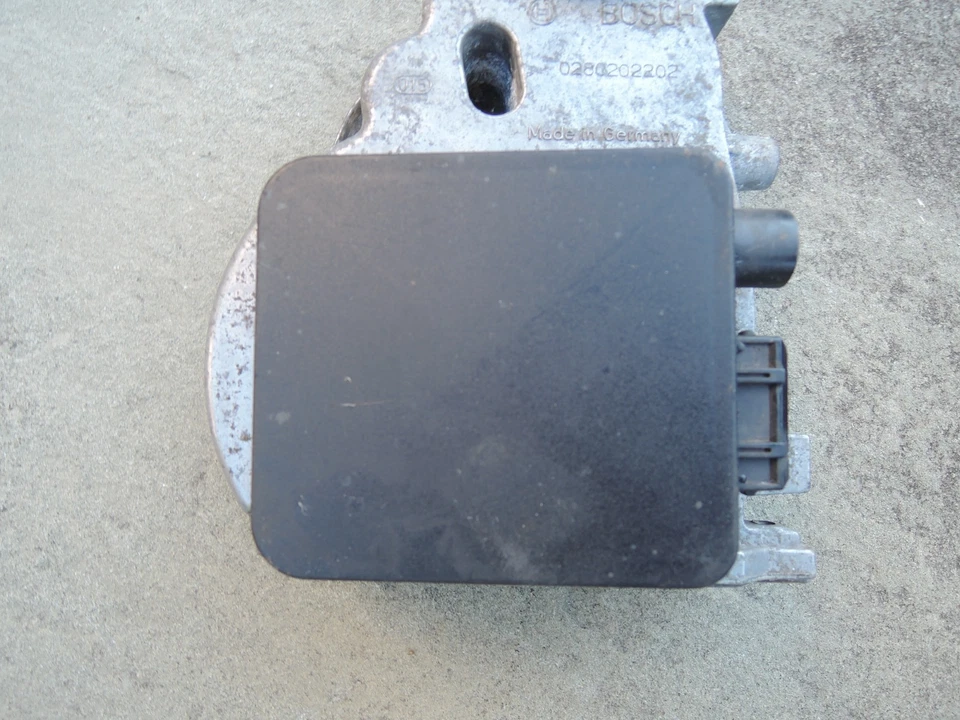Medidor de flujo de aire ALFA ROMEO Serie 4 Spider usado ORIGINAL BOSCH 0280202202 FUNCIONA Foto 4 de 4