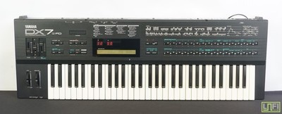 Yamaha DX7II-FD Vintage Digital Polyphonic FM Synthesiser - 100V