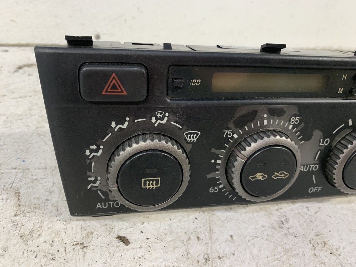 LEXUS IS300 エアコンコントロールパネル カナダ s-l1200.jpg