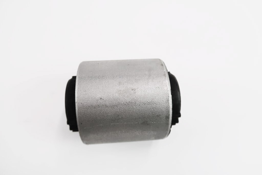 Rolls Royce Cullinan lower control arm wishbone bush bushing #1596