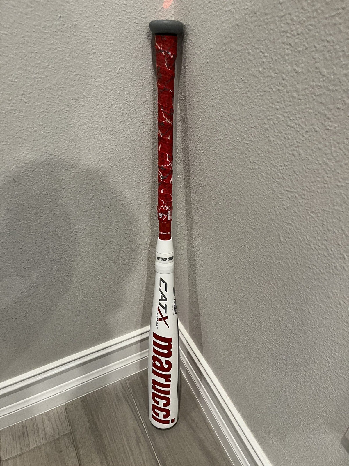 Marucci CAT X Connect USSSA Baseball Bat 31in/26oz Only used In 2 Games