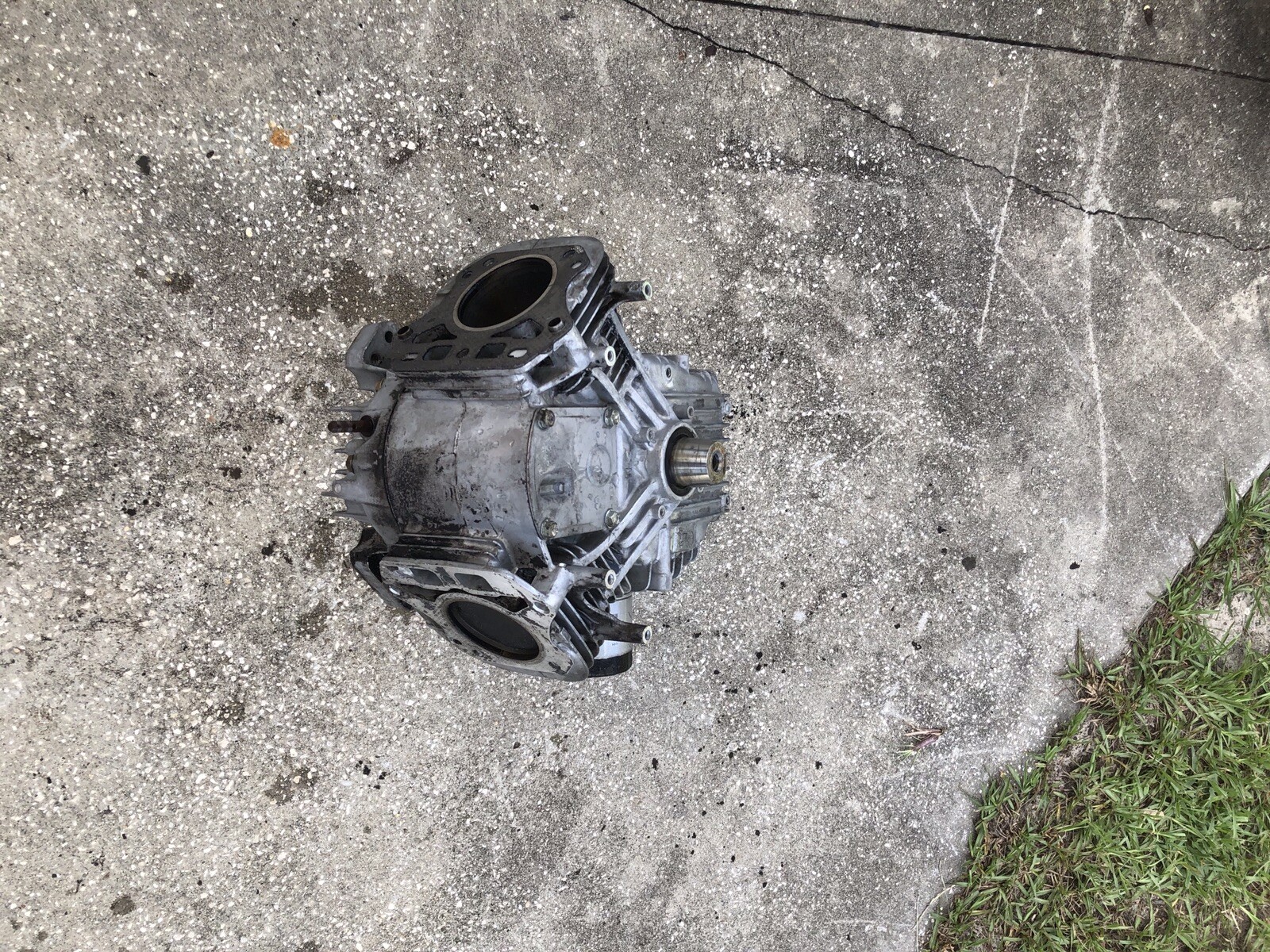 John Deere X300 Kawasaki 17hp block with pistons Parts eBay