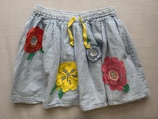 Girl  s MINI BODEN Skirt w/ Appliqu  Flowers, Blue Seersucker, Size 6/7 Yrs