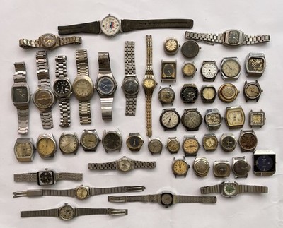 50 Vintage Scrap Watches Lot Mixed Brands Parts Repair Automatic Manual Swiss