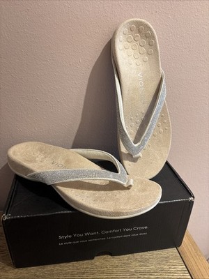 Vionic Dillon Shine Toe Post Sandals Rhinestone  Beige Women s Sz 8 NEW