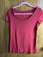 Large Female Cut GAP Scoop Neck Cap Sleeve T-Shirt Red EUC