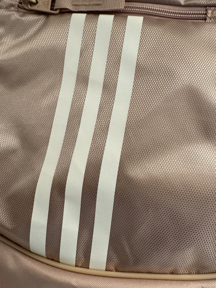 Adidas Mochila con Cordón Bolso de Gimnasio Rosa Dorado Rosa Malla Bolsillos Ligero Nuevo con Etiquetas Foto 4 de 4