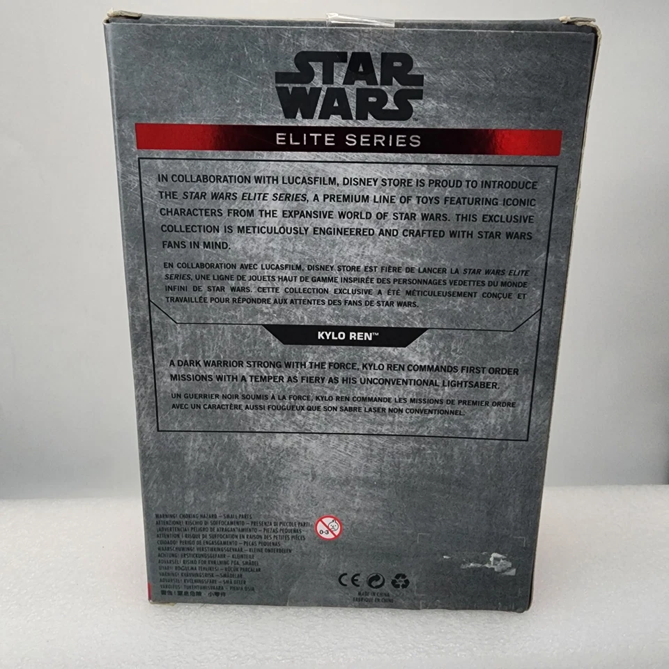 Figura de acción fundida a presión Kylo Ren serie Elite de Star Wars de Disney Store TFA Force Foto 2 de 4